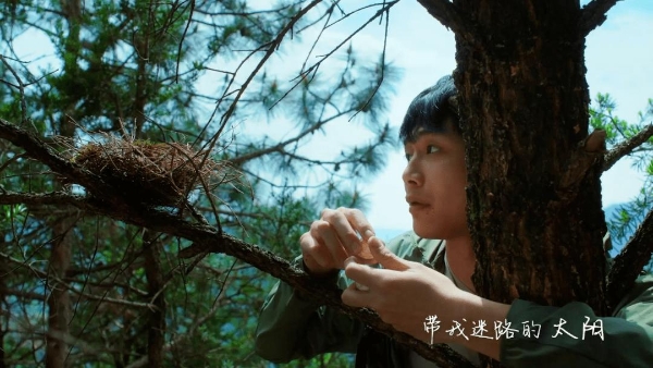 《所有的太阳》背后：十年三进阶，蕉下走向“中国大众生活方式”