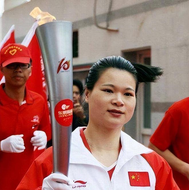 举重运动员亚洲冠军_亚洲举重冠军女选手名字_亚洲举重冠军才力